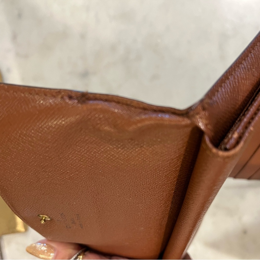 Louis Vuitton Monogram Wallet - Picture 4 of 12